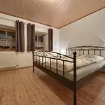 Holzfurtner *
