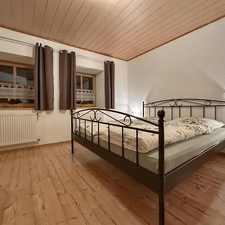 Holzfurtner *