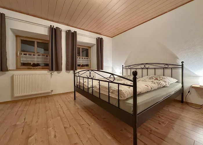 Holzfurtner *